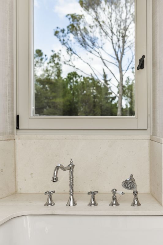 Aluminum Trim Installation